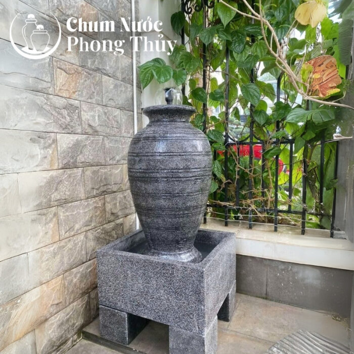 chi tiết Bộ Đơn Chum Nước Phong Thủy Đá Mài Đen Sọc Ngang Chậu Vuông CN-11